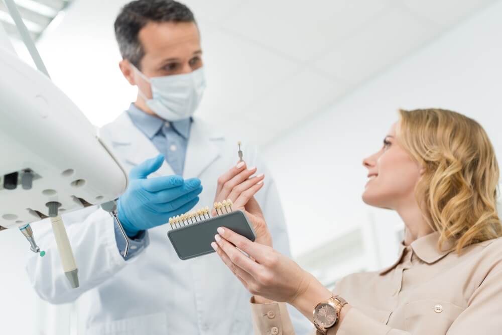 Todo lo que debes saber sobre las prótesis de implantes dentales
