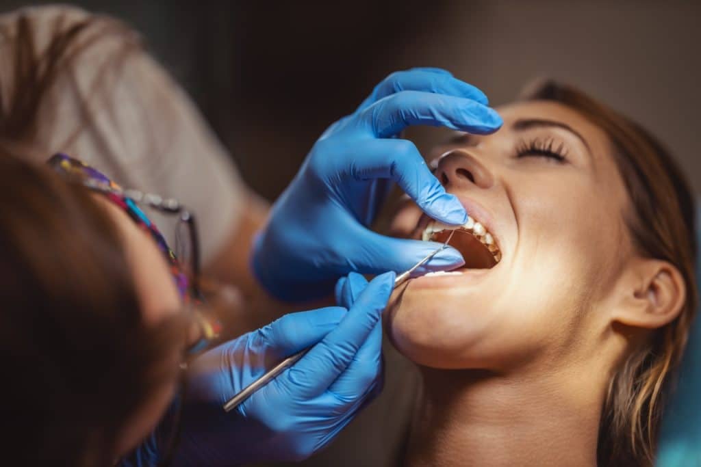 ¿Cuándo se utiliza la ortodoncia lingual?