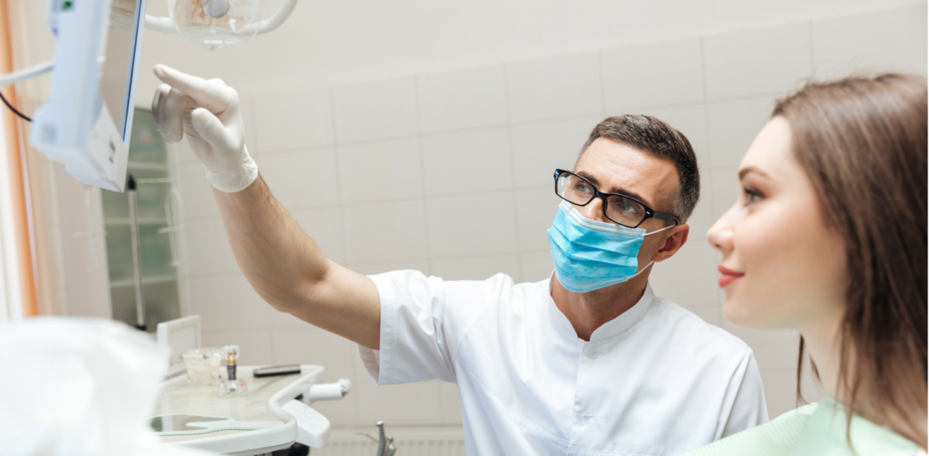 Diferencias entre un odontólogo y un médico estomatólogo